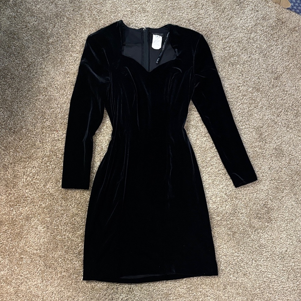 Elegant Black Velvet Cocktail Dress 80’s Style Vintage